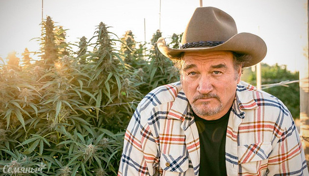 Джеймс Белуши и каннабис