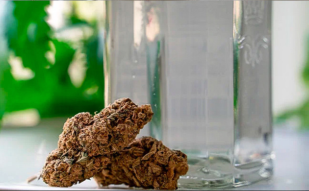 Джин-тоник с марихуаной